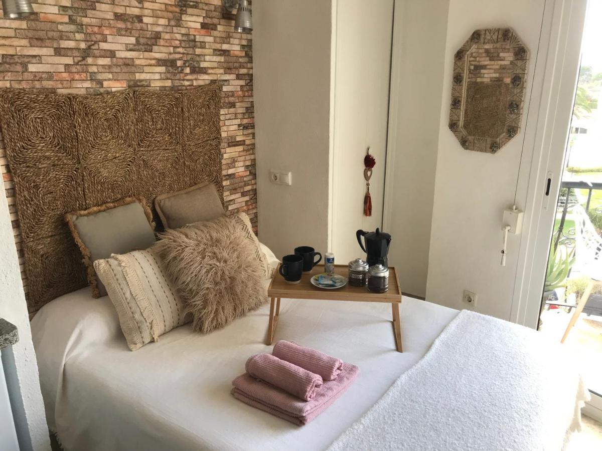 Estudio En Denia Con Piscina Y Wifi Privada, A 100 M Del Mar 외부 사진
