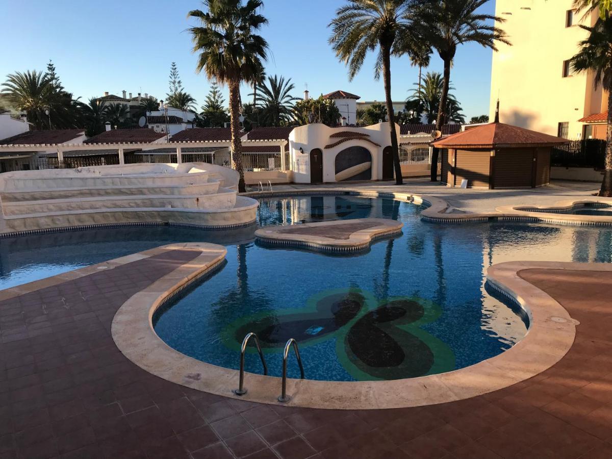 Estudio En Denia Con Piscina Y Wifi Privada, A 100 M Del Mar 외부 사진